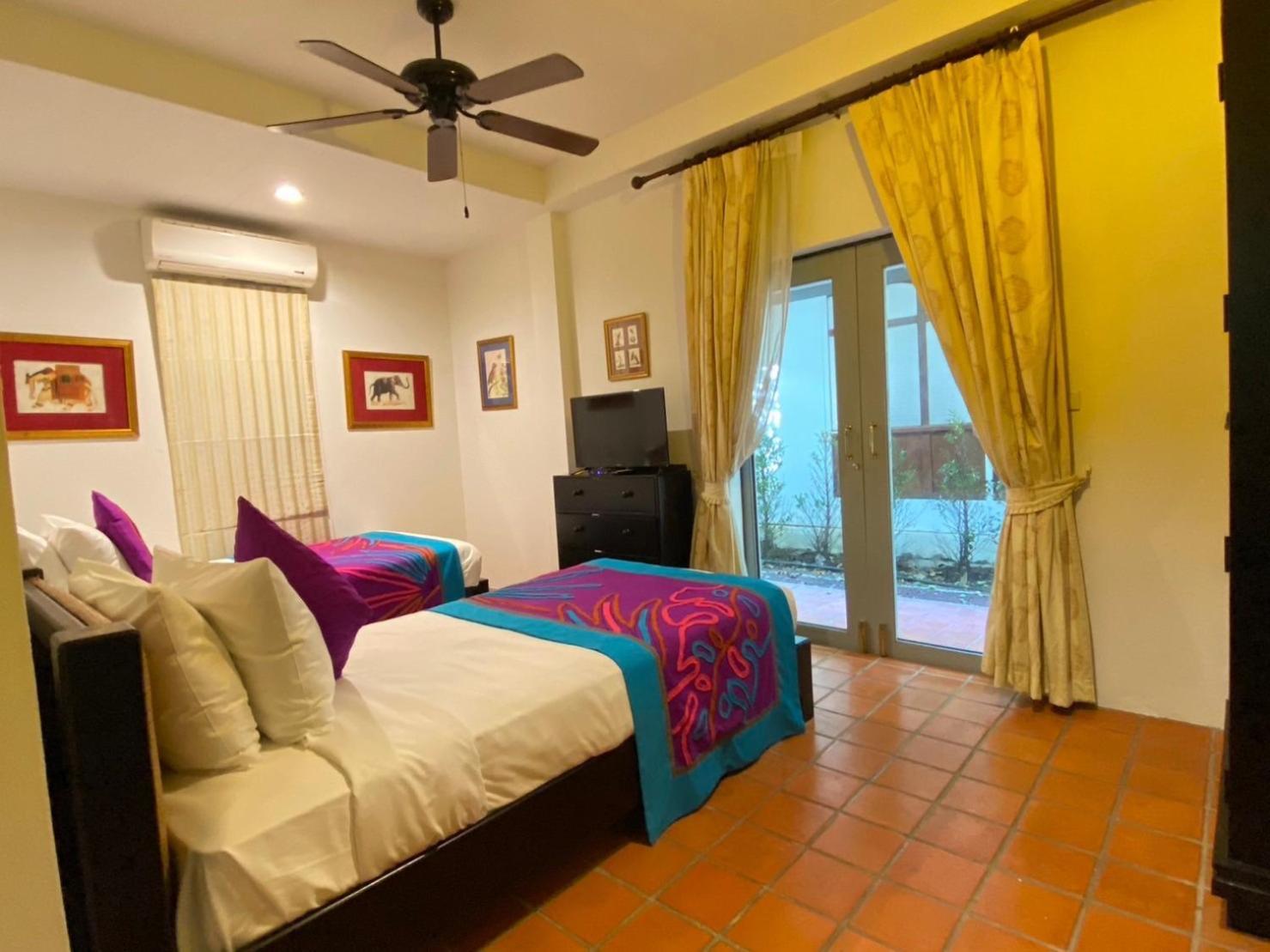 Zantiis Ndol Villas Муаклек Екстериор снимка