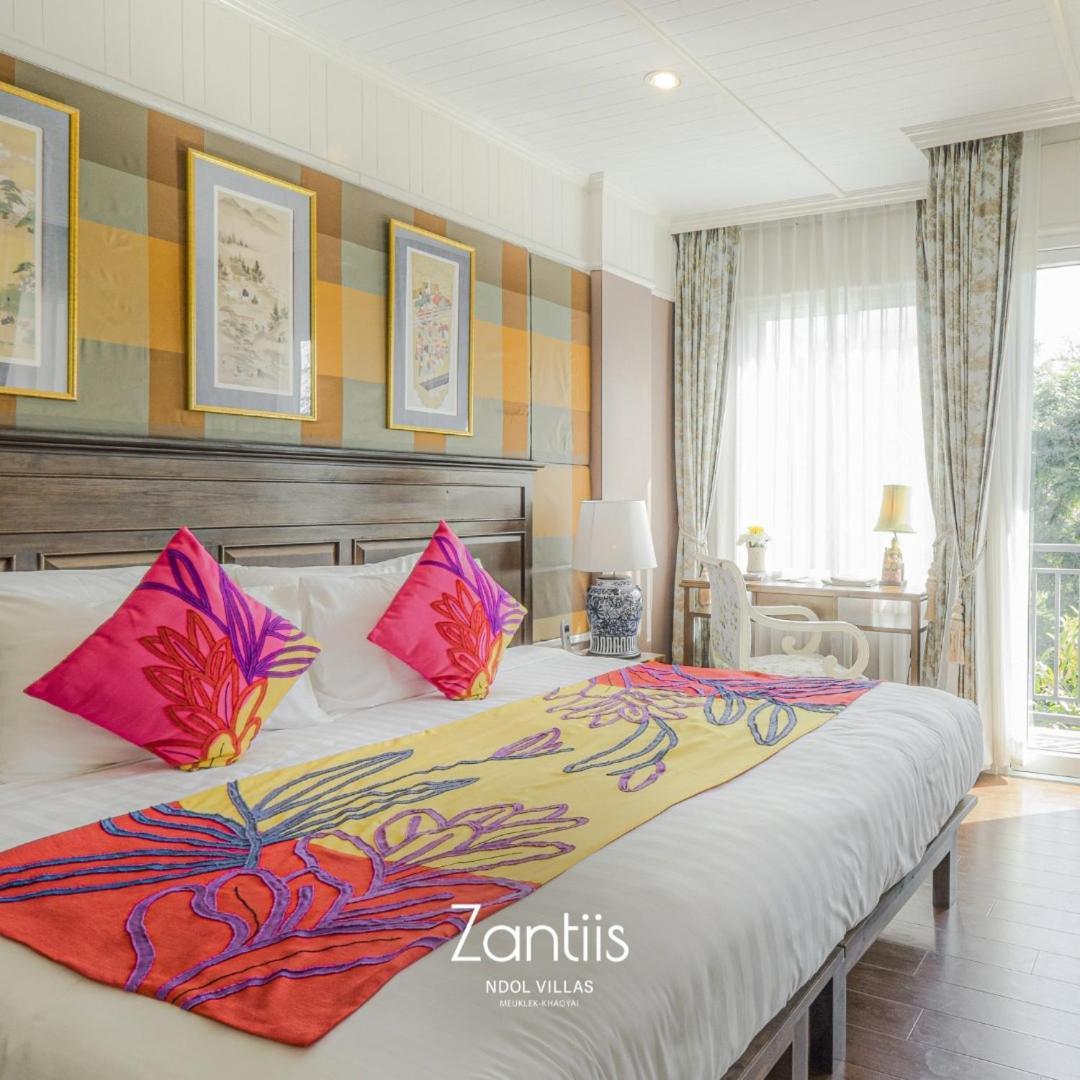 Zantiis Ndol Villas Муаклек Екстериор снимка