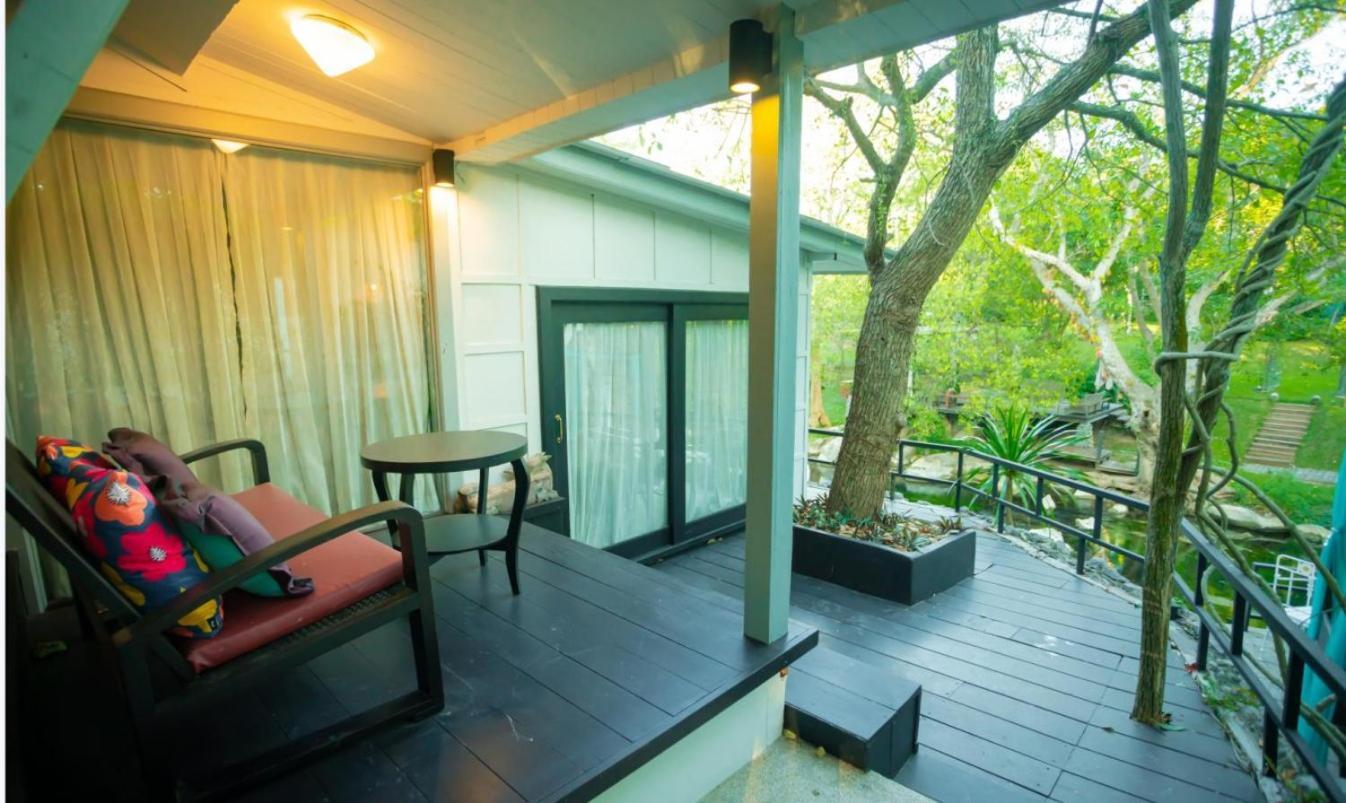 Zantiis Ndol Villas Муаклек Екстериор снимка