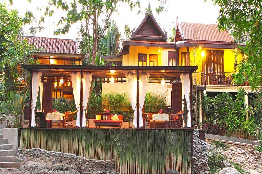 Zantiis Ndol Villas Муаклек Екстериор снимка